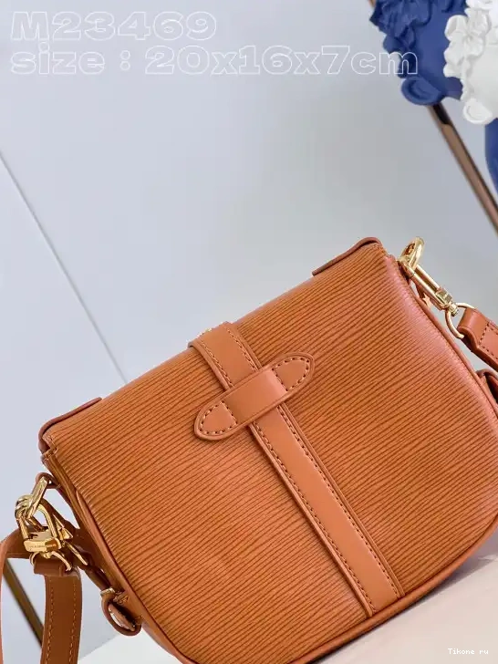 Affordable BB LOUIS VUITTON Saumur 0517